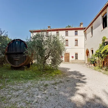 Relax & Unwind In Umbria Умбертиде